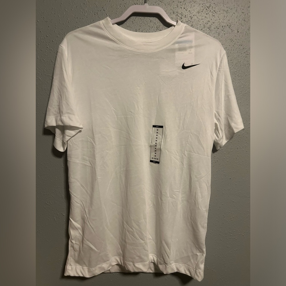 White nike dry fit tshirt medium